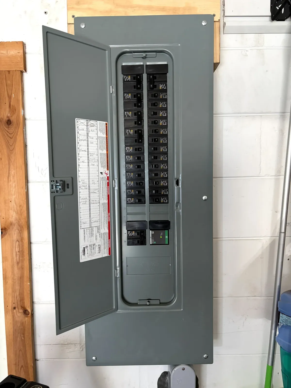 DeCort Electrical Solutions project photo 2